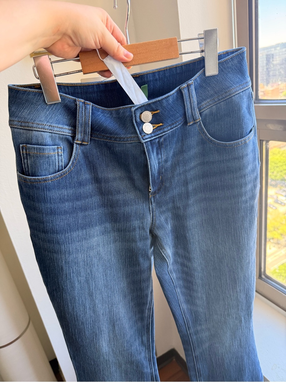 HALARA NWT Mid Rise Flare Jeans